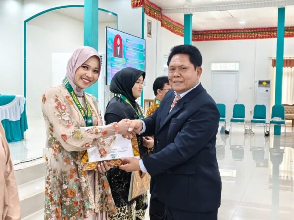 73 Mahasiswa Resmi Diyudisium, Fakultas Pertanian Unila Dorong Lulusan Lanjut Studi